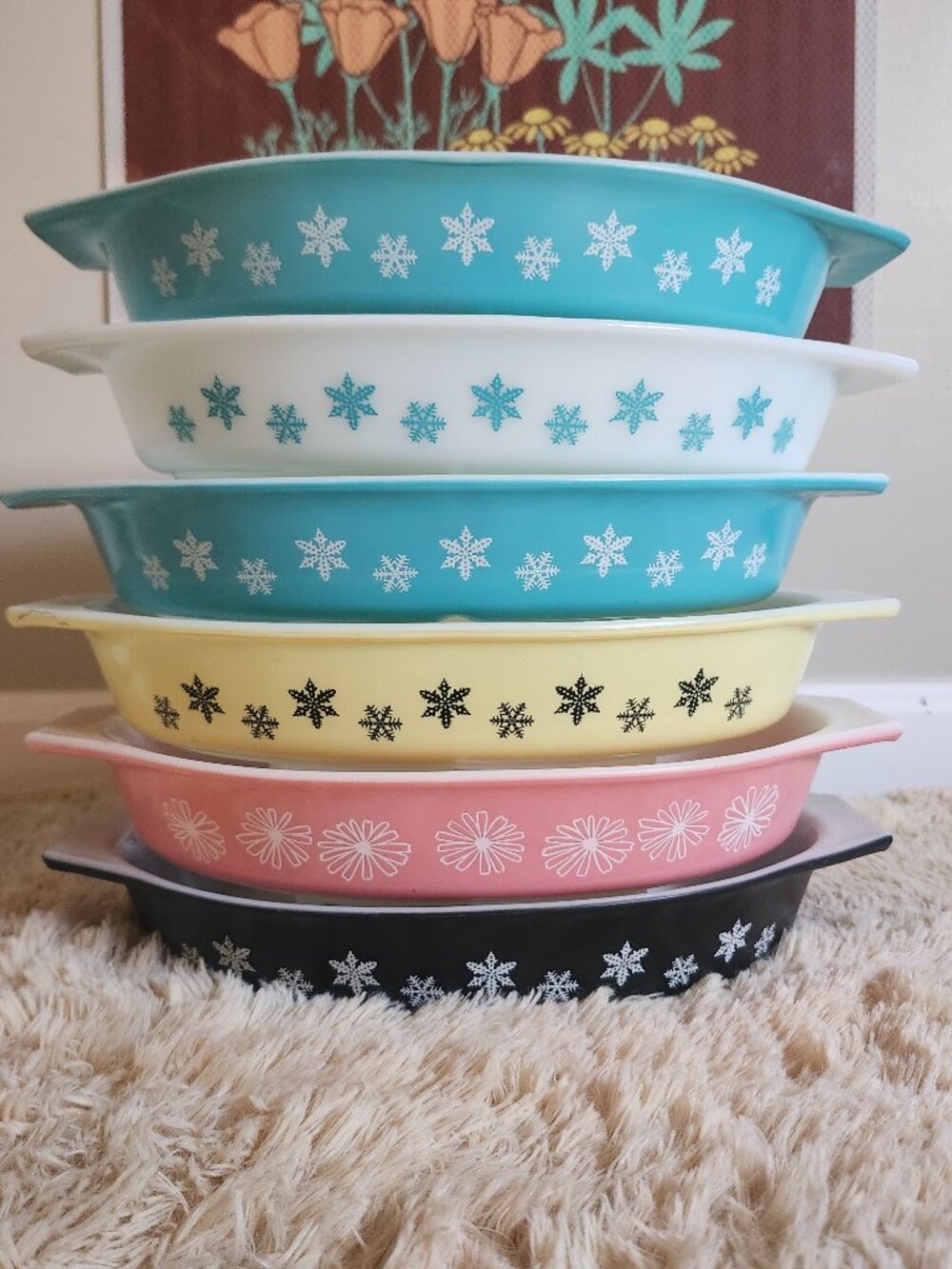 Pyrex divided dish turquoise snowflake